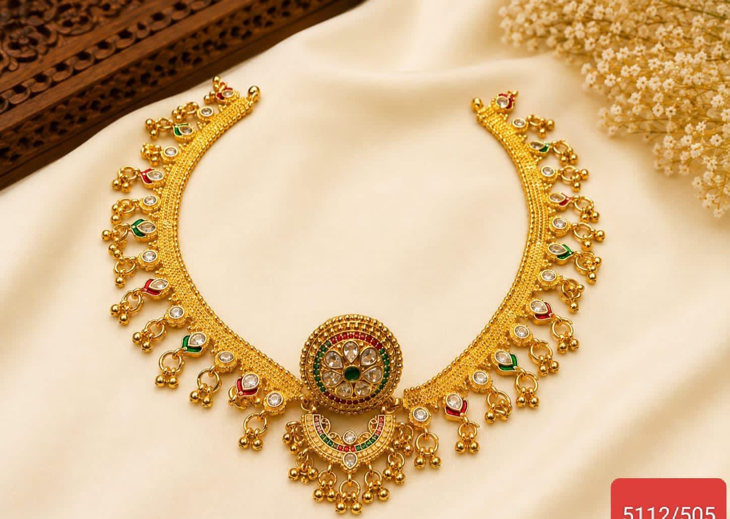 Gold looking polish guaranty rakhedi Set